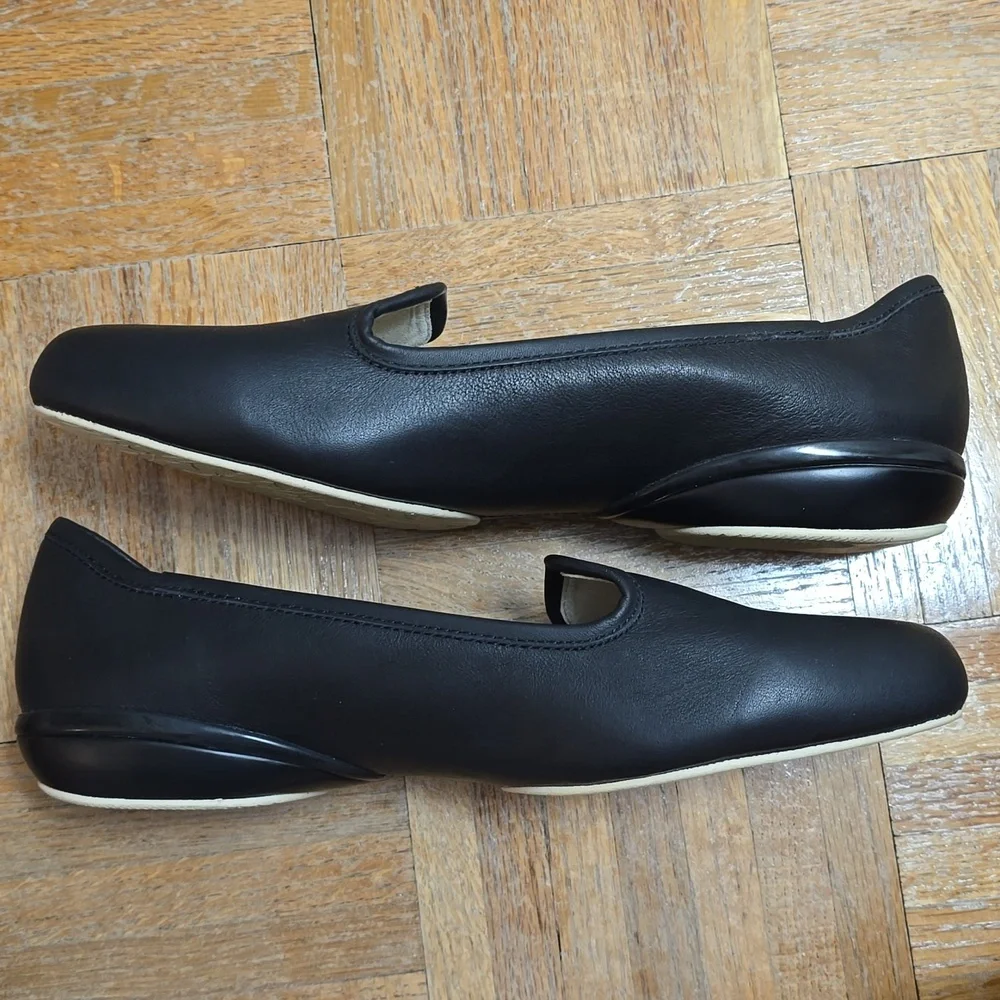 KURU Black Women's Flats & Loafers - Picture 11 of 12